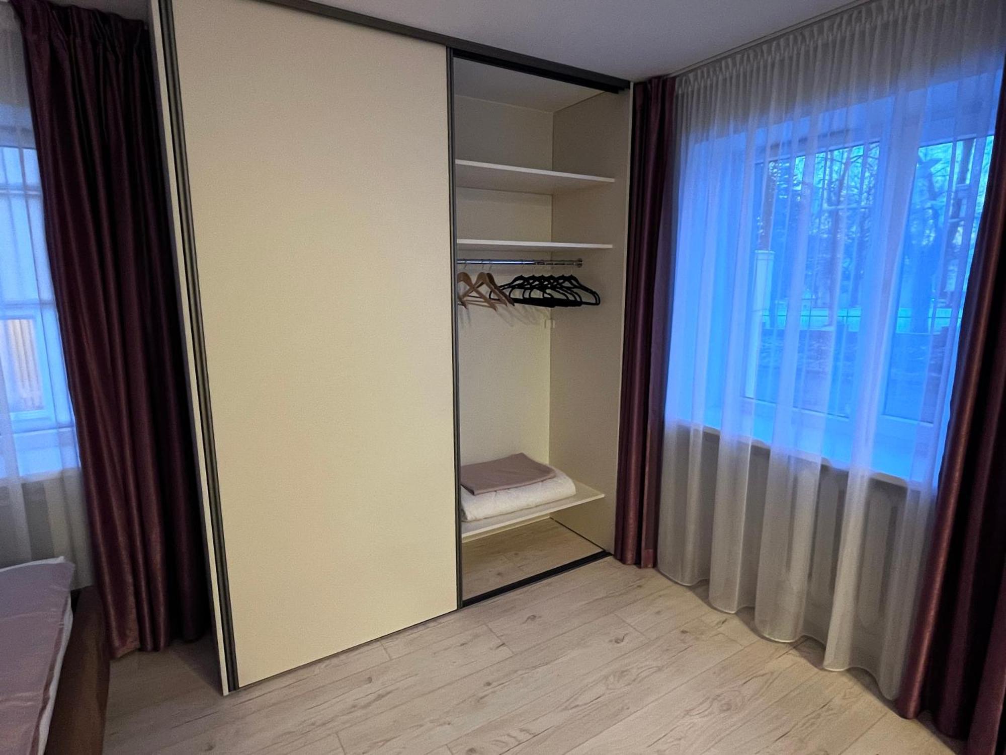 Luxuria Modern - Self Check-in Апартаменти